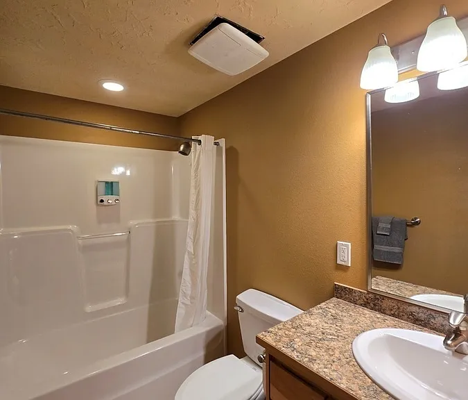 1902 NW Oceania Dr — Photo 38