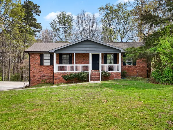 211 Lakeview Dr SE, Dalton, GA 30721