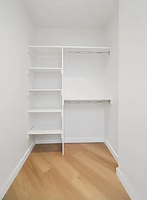 Rented by REAL New York | media 21