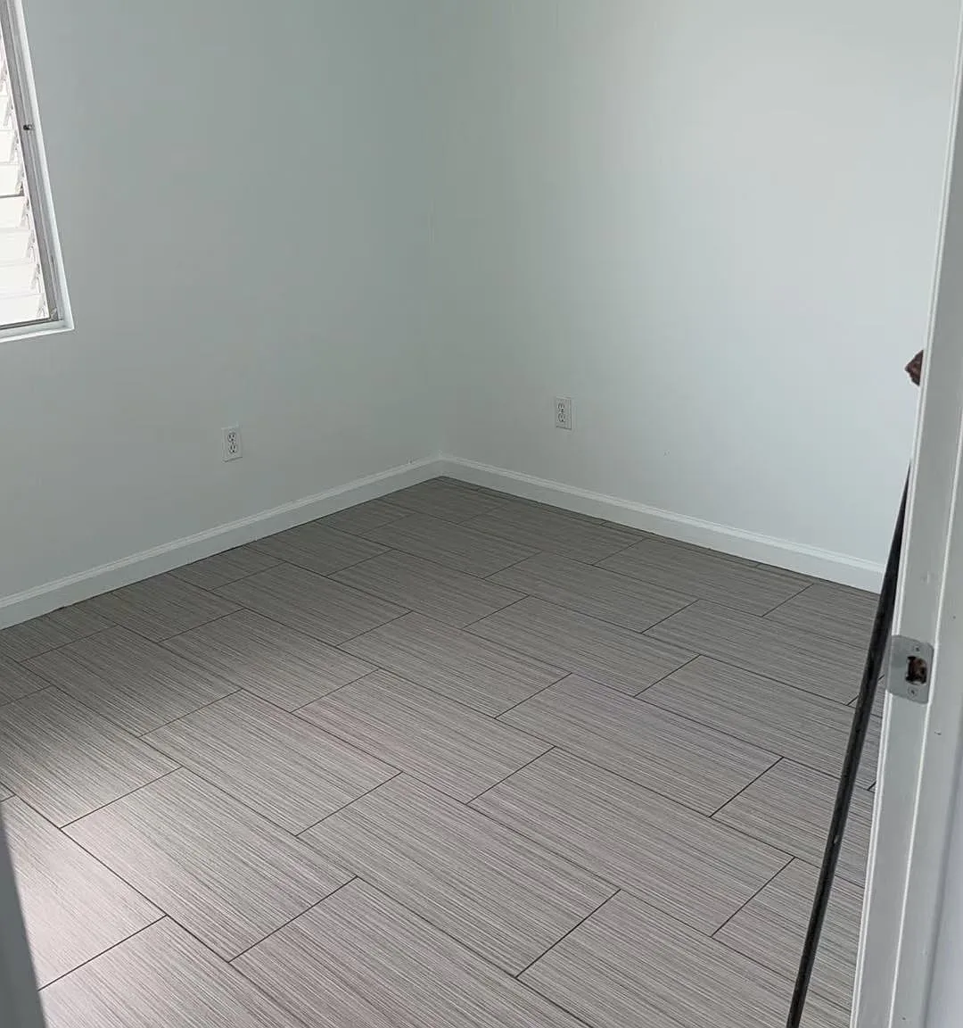 3 bed, 1000 sqft, $3,200 — Photo 3