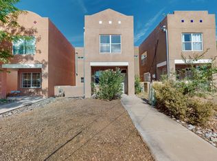 905 Wellesley Dr SE, Albuquerque, NM 87106