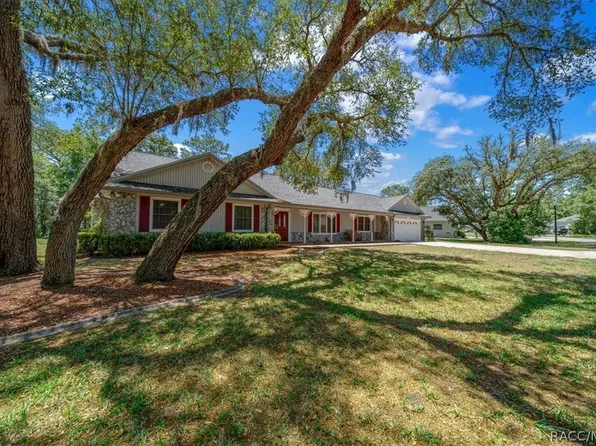11 Sycamore Ct W, Homosassa, FL 34446