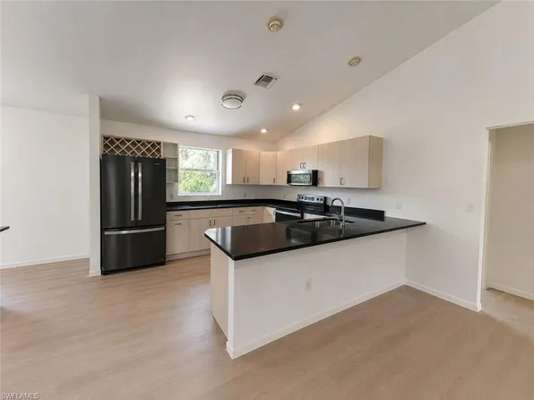 731 Jung BLVD E, NAPLES, FL 34120