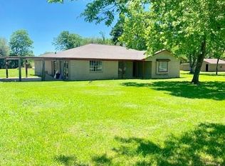 324 County Road 893, Angleton, TX 77515
