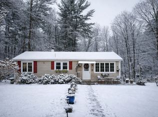 15 Blades Cir, North Billerica, MA 01862