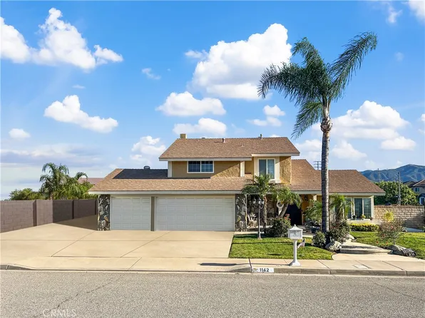 1142 Daisy Cir, Corona, CA 92882