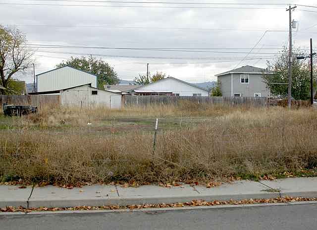 2nd image of 2903 N Altamont St