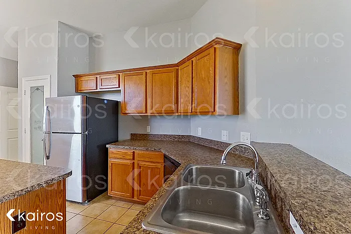 2413 Beaver Bend Ln — Photo 6