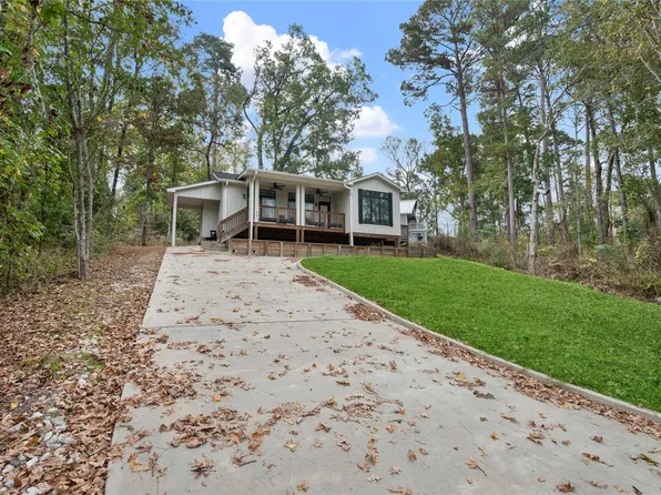 71 White Oak St, Point Blank, TX 77364