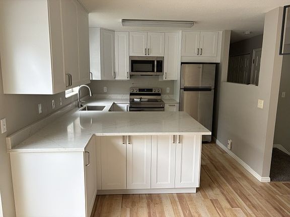 3rd image of 2143 E Powderkeg Dr