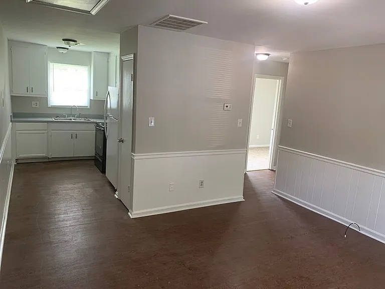 4137 Sunset Ave #5 — Photo 7