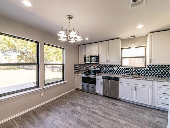 5th image of 4633 Riverpark Dr