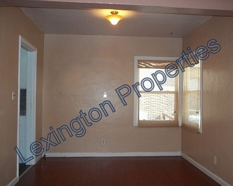2nd image of 1727 Kenwood St