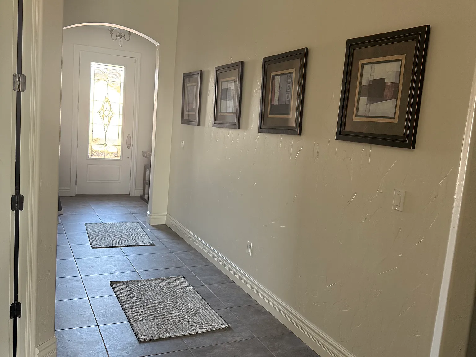 3 bed, 1964 sqft, $2,900 — Photo 4
