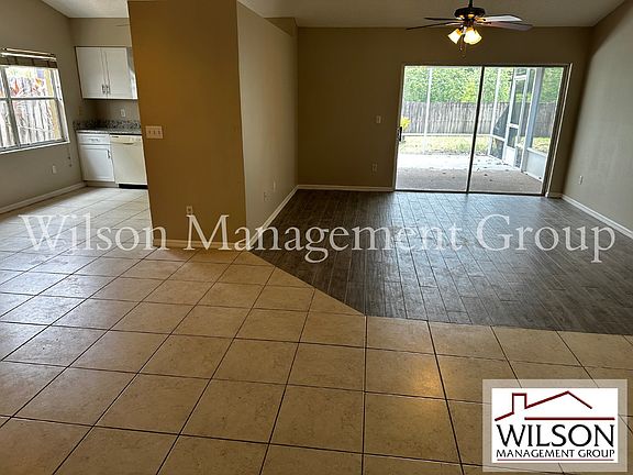 5th image of 627 Queensbridge Dr