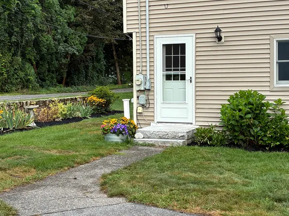8 Plaisted Rd #1, York, ME 03909