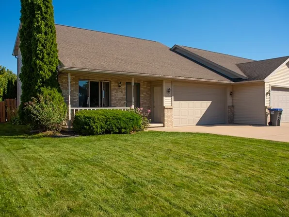 W3152 Westowne Ct, Appleton, WI 54915