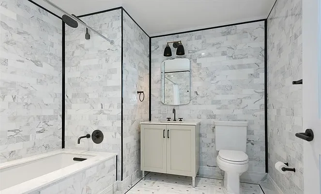 Rented by Level Group | media 2