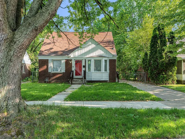 16240 Manning St, Detroit, MI 48205