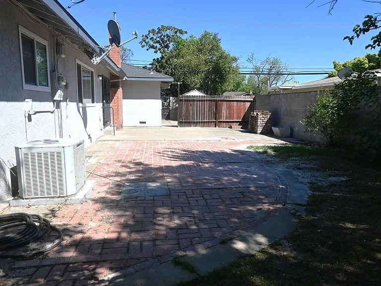 2360 53rd Ave — Photo 21