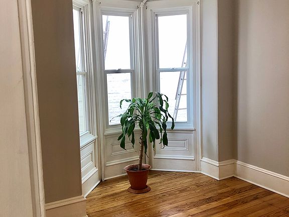 4th image of 217 Main St Floor 1