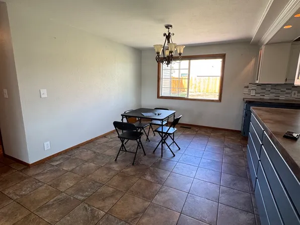 2095 E Alder St, Walla Walla, WA 99362