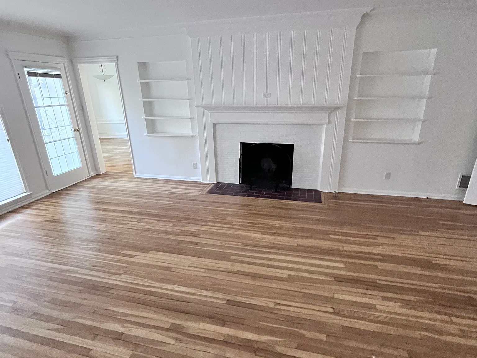 2 bed, 1400 sqft, $3,895 — Photo 3