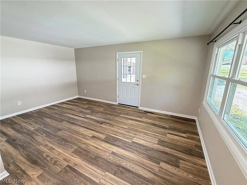2 bed, $1,250 — Photo 3