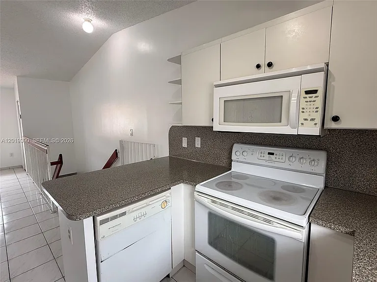 10101 W Okeechobee Rd #9202 — Photo 8