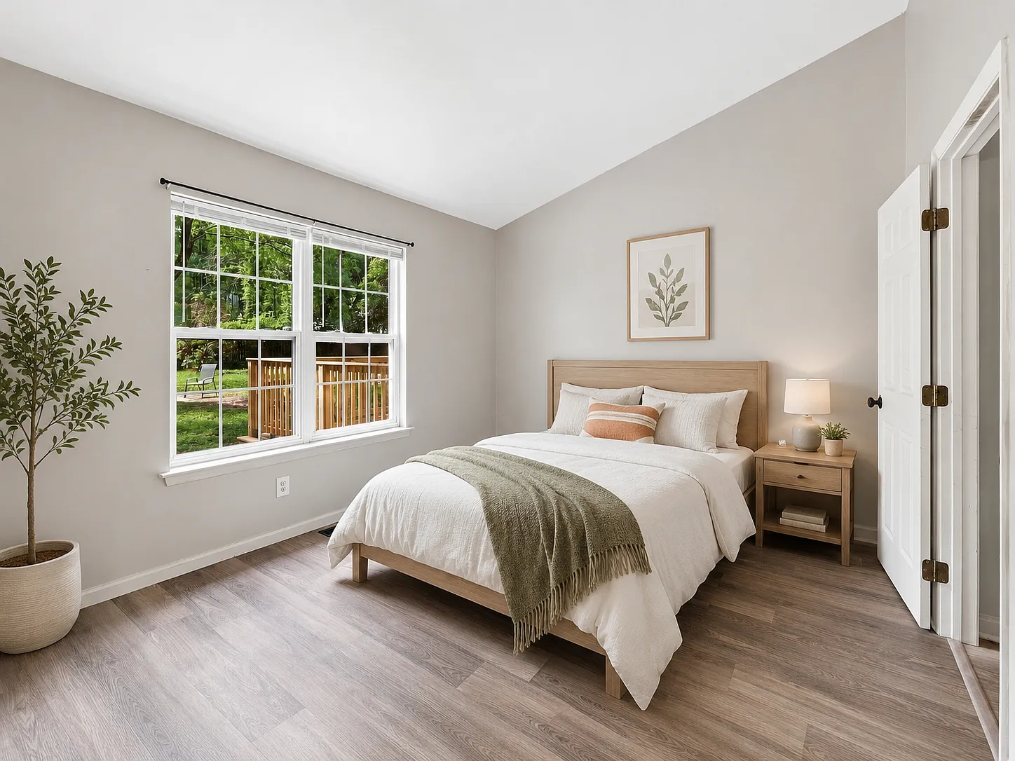 3 bed, 1197 sqft, $2,500 — Photo 3