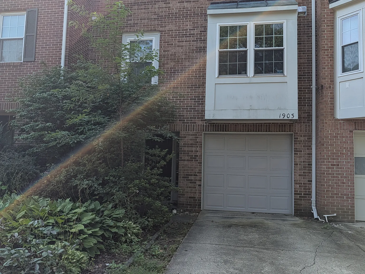 3 bed, 2.5 bath, 1584 sqft, $2,800 — Photo 1
