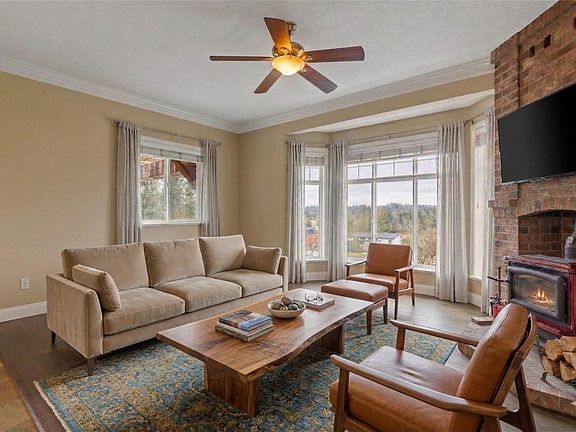 5th image of 2865 Munroe Rd