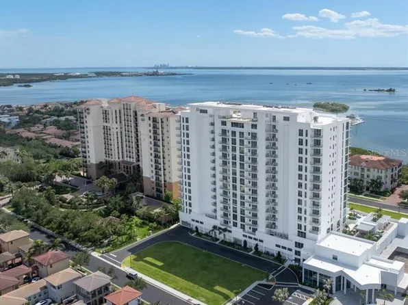 5713 Bowen Daniel Dr #801, Tampa, FL 33616