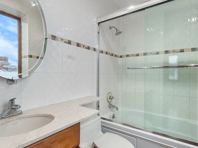 12-14 31st Ave #6 — Photo 6