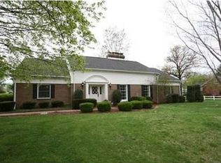 707 S Meadow Rd, Evansville, IN 47714