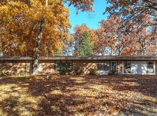 4201 Cedar Dr, High Ridge, MO 63049