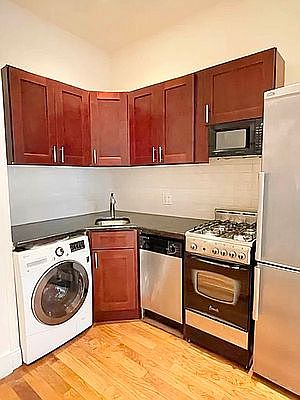 1st image of 420 E 89th St APT 1A