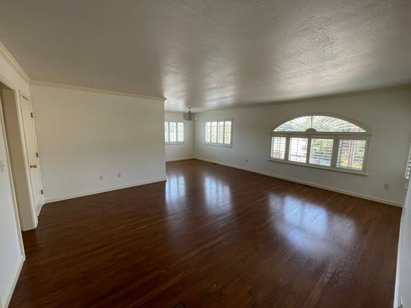 108 Powell Ave UNIT B
