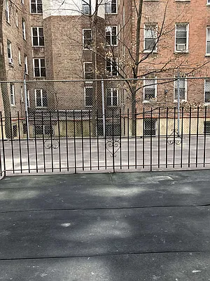 Rented by Kew Forest Realty Inc | media 38