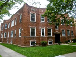 2508 W North Shore Ave APT 1, Chicago, IL 60645