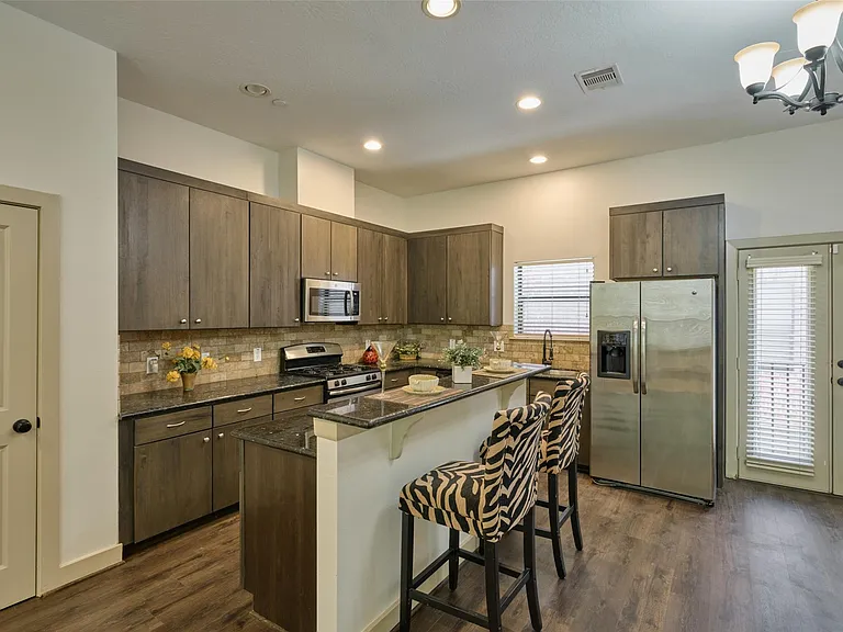 2422 Navigation Blvd #E — Photo 14