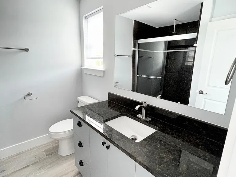 2705 Mercer Dr — Photo 6