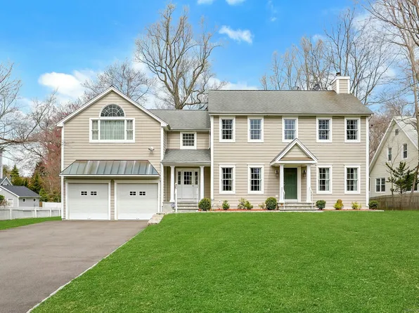 24 Casement Street, Darien, CT 06820