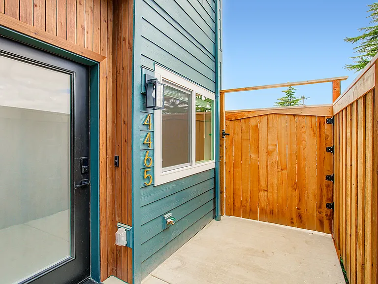 4465 SE 28th Pl — Photo 26