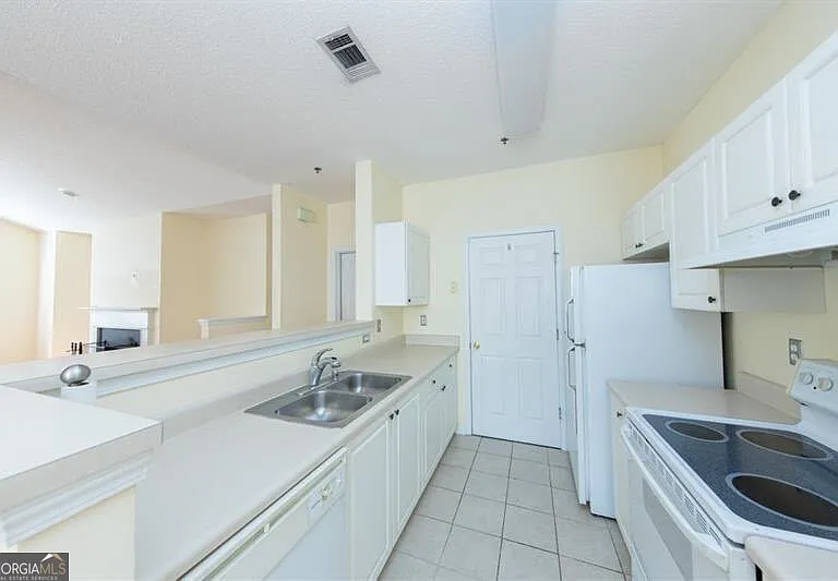 709 Spring Heights Ln SE #7 — Photo 8
