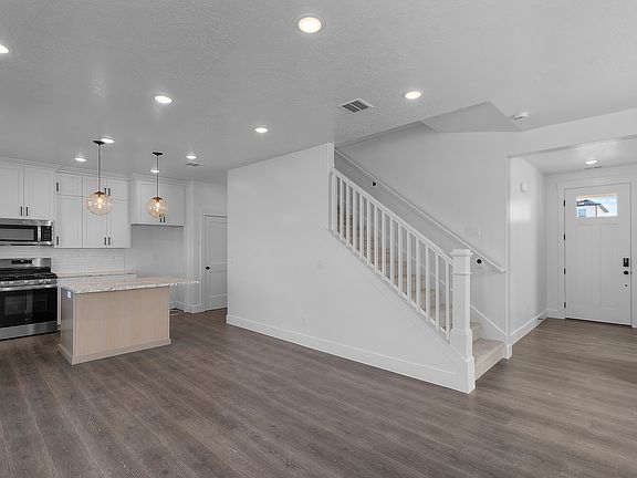 4th image of 1520 N 2250 W
