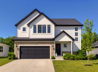 216 NW Georgetown Dr, Waukee, IA 50263
