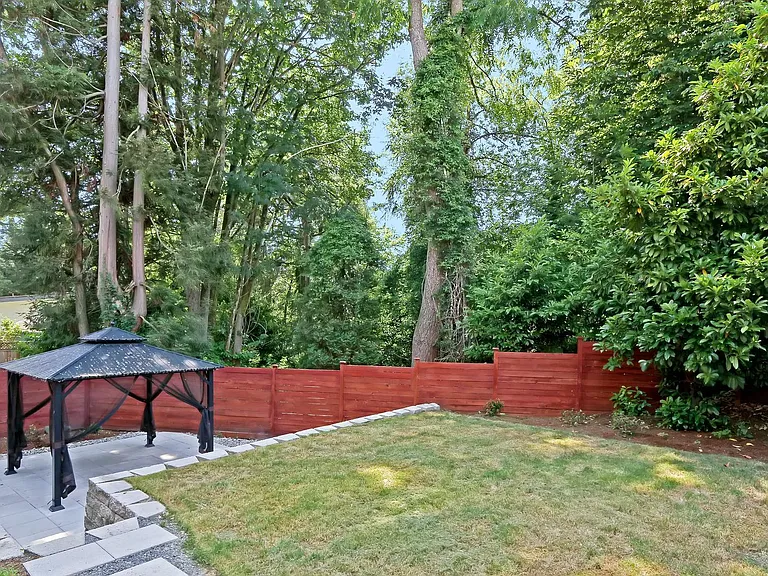 5723 25th Ave NE — Photo 19
