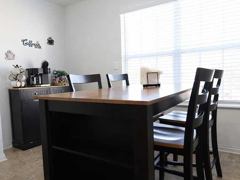 3025 Armory Dr — Photo 8