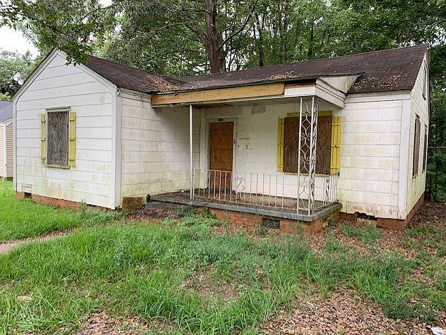 1st image of 676 Crestwood Ave
